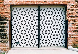 Accordian Gates